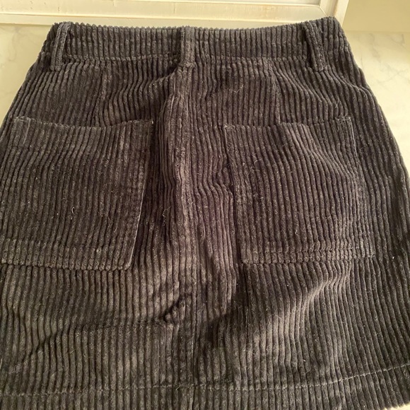 URBAN OUTFITTERS BDG SKIRT - Picture 3 of 3